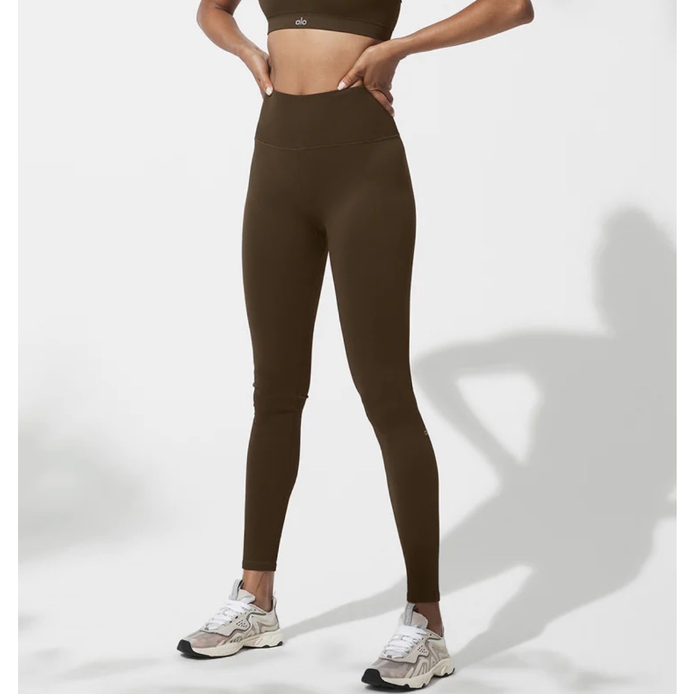 ALO Yoga Seamless High-Waist Ribbed Legging: Espresso